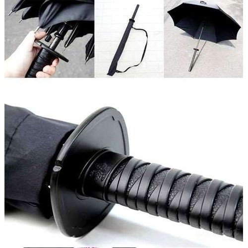 Một chiếc ô dù hình Kiếm Samurai cá tính hoạt động làm say mê những ai yêu trang phục truyền thống, đặc biệt đối với những fan hâm mộ Samurai và phim Samurai. Đừng bỏ lỡ cơ hội để thưởng thức hình ảnh tuyệt đẹp của ô dù này.