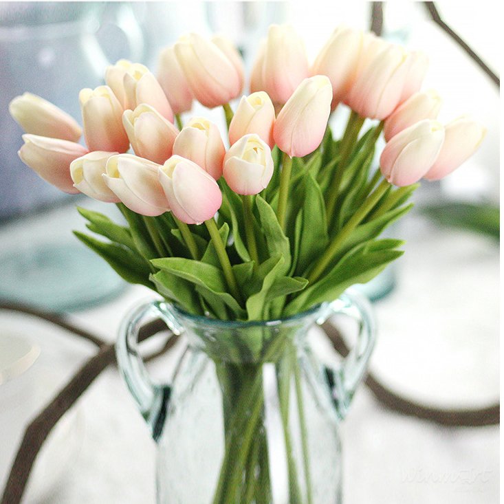 10 cành Hoa Tulip lụa được làm từ chất liệu cap cấp