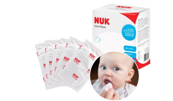 Khăn vệ sinh miệng NUK NU66075 an toàn và tiện dụng cho bé yêu