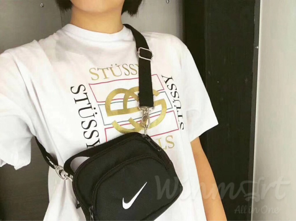 Túi đeo chéo Nike Mini Swoosh Shoulder Bag